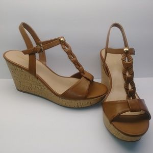 Liz Claiborne Brown T-Strap Wedge Sandal 9M